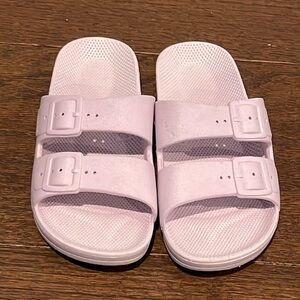Freedom Moses Girls Lavender Sandals Size 30/31 11.5/12.5